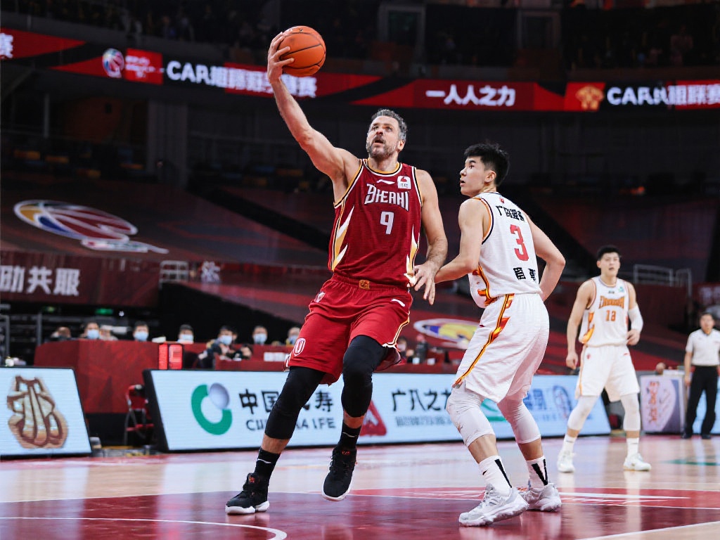 CBA季后赛激战正酣 各路豪强争夺桂冠 在CBA季后赛阶段,明星球员的表现直接决